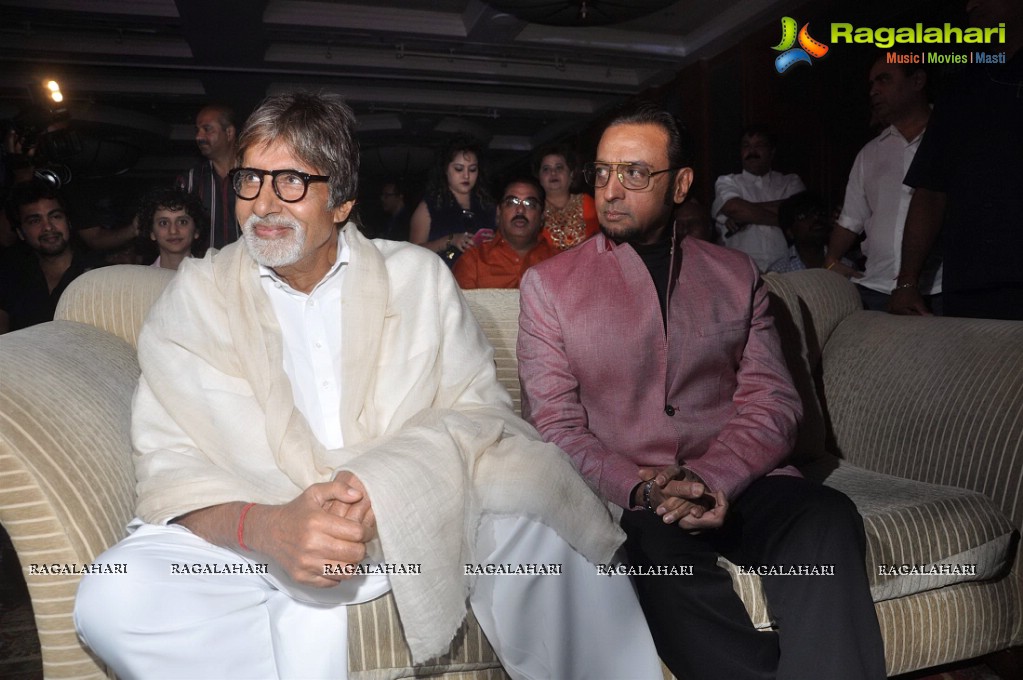 Amitabh Bachchan launches first look of 'Leader'