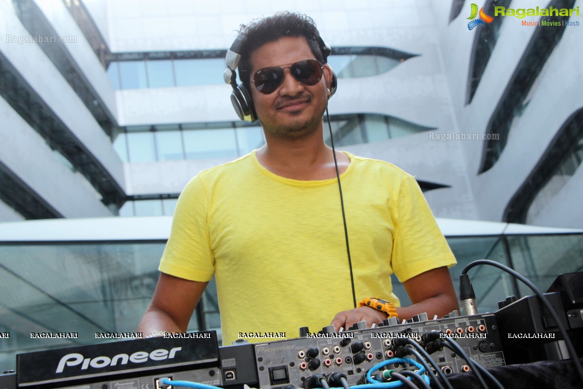 Aqua 3D Pool Party, The Park, Hyderabad (May 25, 2014)