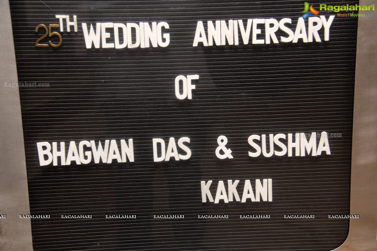 Bhagwan Das-Sushma Kakani's 25th Wedding Anniversary