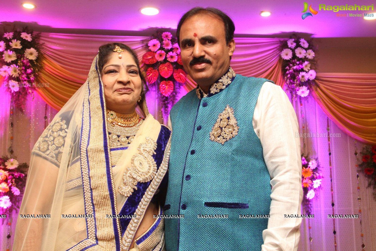 Bhagwan Das-Sushma Kakani's 25th Wedding Anniversary