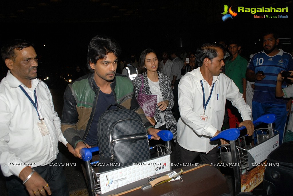 Bollywood Celebs leaving for IIFA 2014