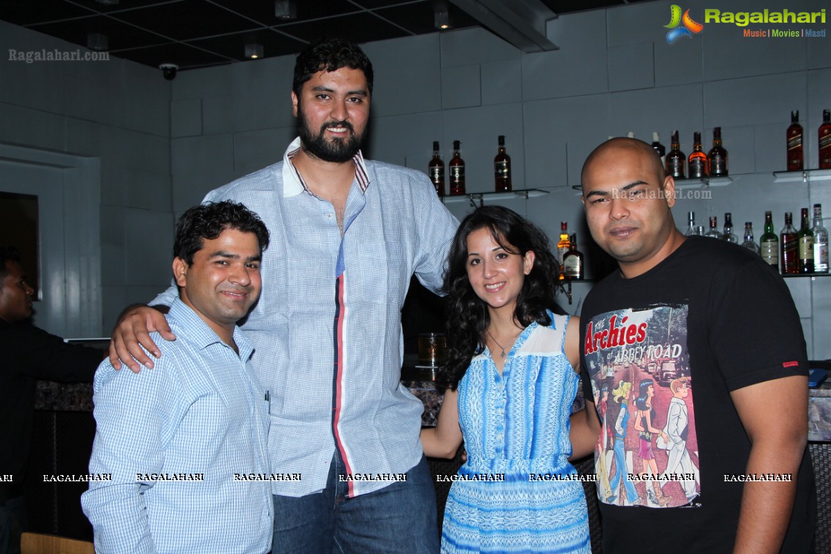 Happy Party-Happy Saturday-Happy Hyderabad Party at Bombay Duck - Amethyst, Hyderabad