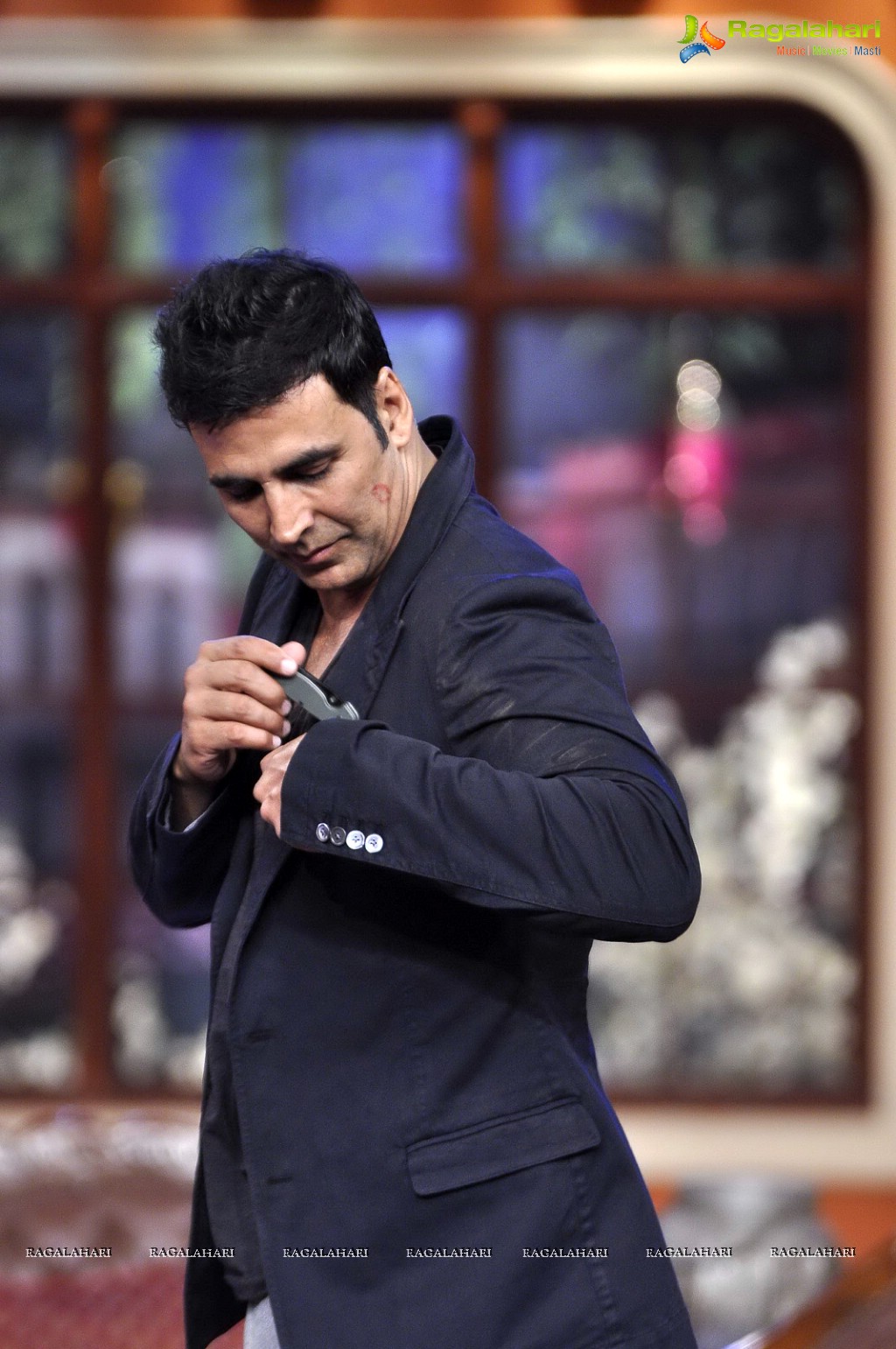 Akshay Kumar on Comedy Nights with Kapil