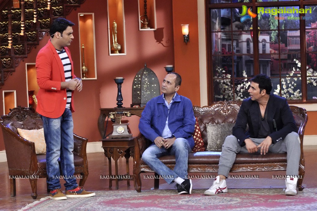 Akshay Kumar on Comedy Nights with Kapil