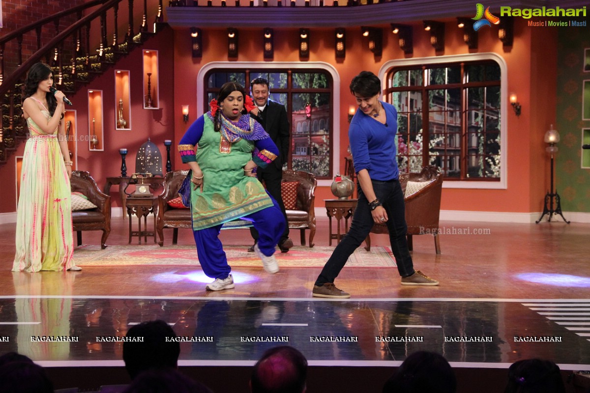 Tiger Shroff, Kriti Sanon and Jackie Shroff on Comedy Nights With Kapil