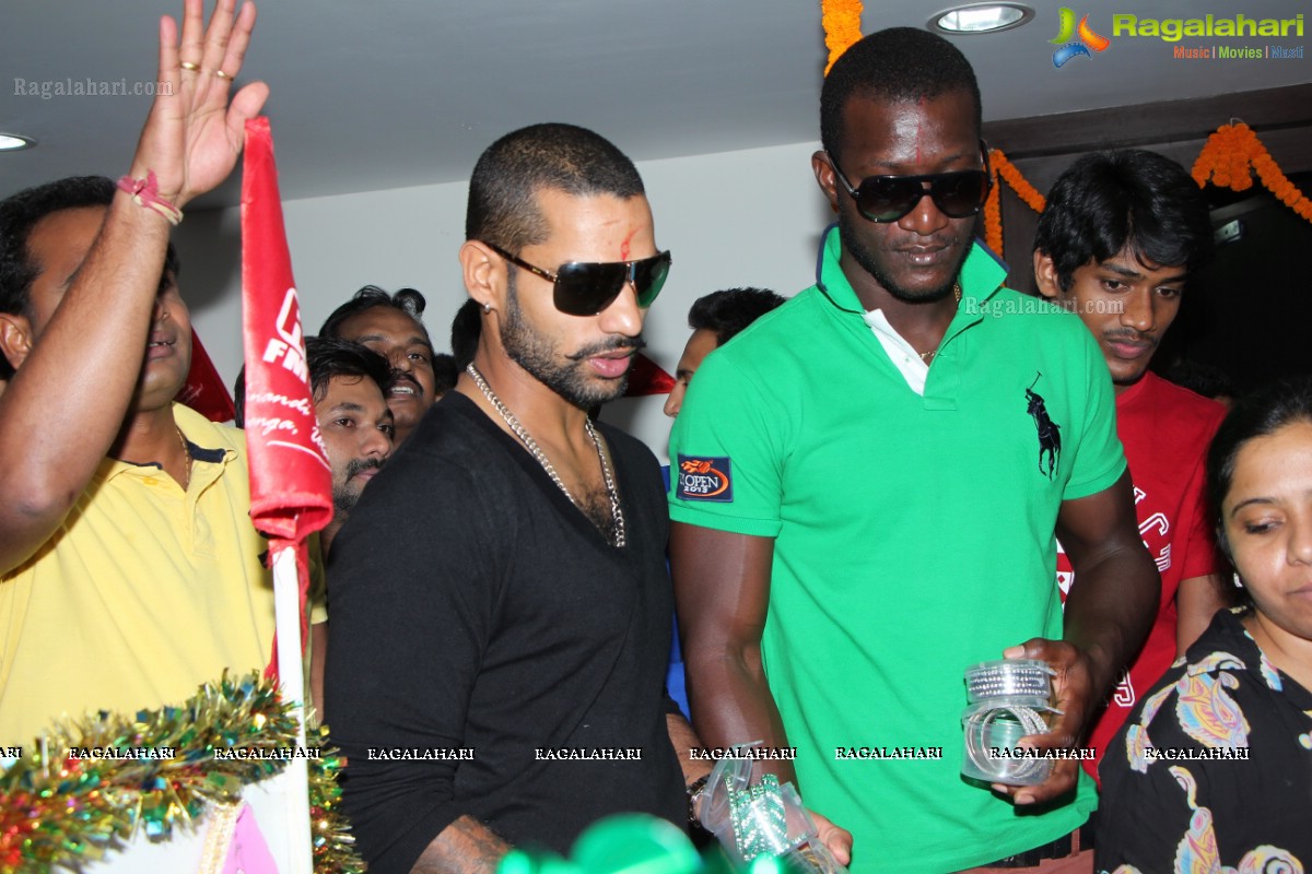 Sunrisers Hyderabad Cricketers Darren Sammy and Shikar Dhawan at Red FM