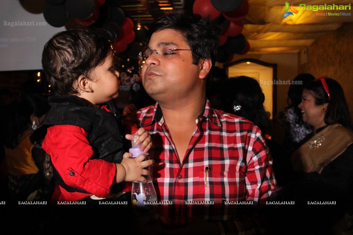 Devansh Agarwal 1st Birthday Party