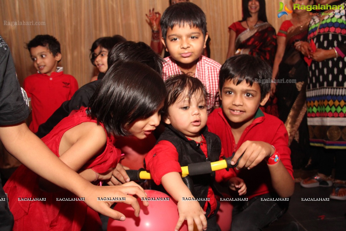 Devansh Agarwal 1st Birthday Party