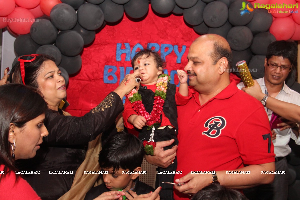 Devansh Agarwal 1st Birthday Party