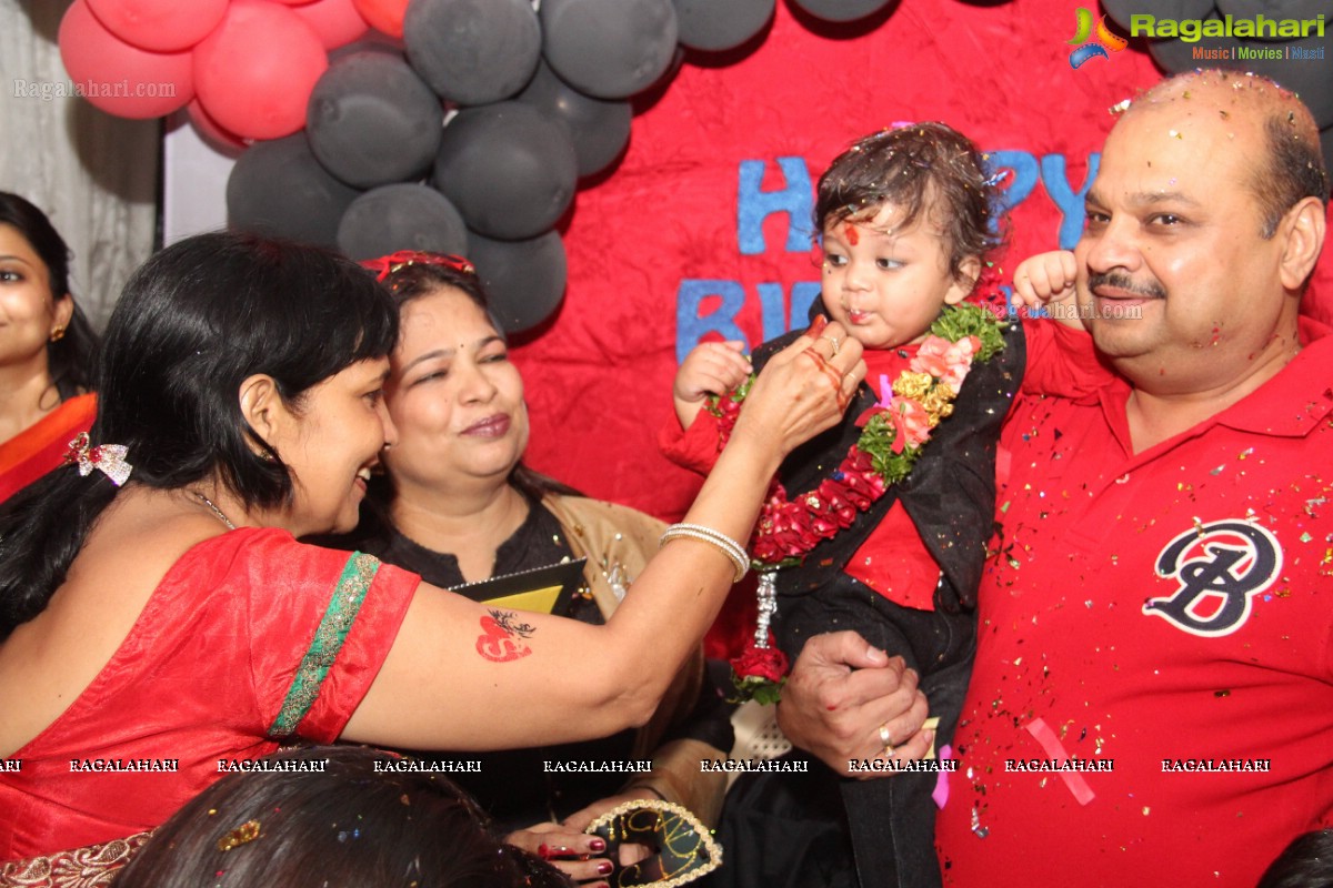 Devansh Agarwal 1st Birthday Party