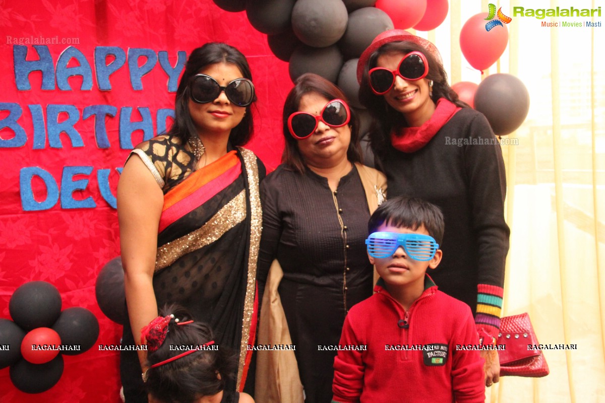 Devansh Agarwal 1st Birthday Party