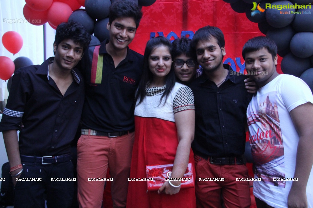 Devansh Agarwal 1st Birthday Party