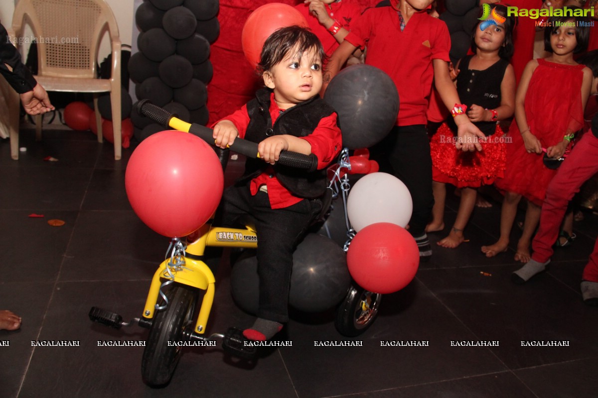 Devansh Agarwal 1st Birthday Party