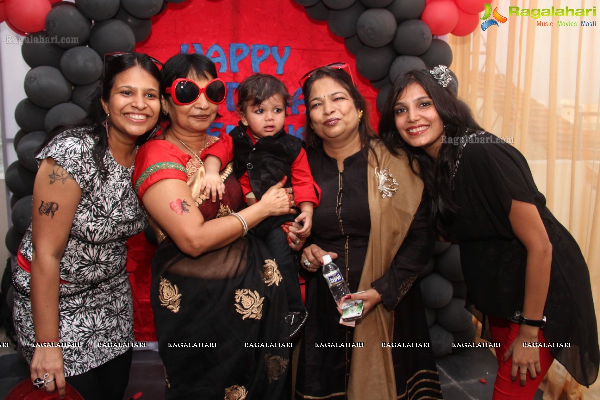 Devansh Agarwal 1st Birthday Party