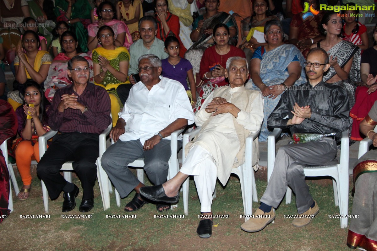 Guru Shishya Puraskaram 2014 by Raga Saptha Swaram, Hyderabad