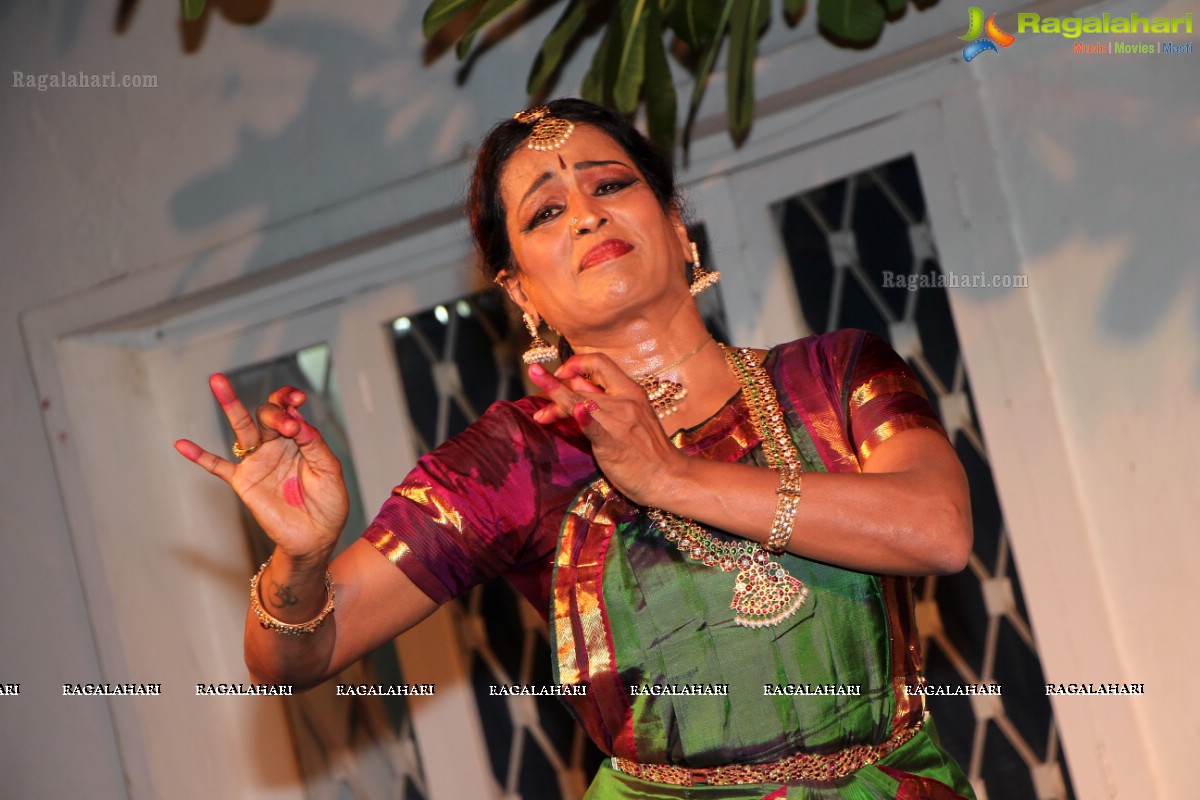 Guru Shishya Puraskaram 2014 by Raga Saptha Swaram, Hyderabad