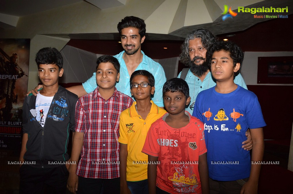 Hawaa Hawaai Stars interacts with fans at PVR Cinemas, Mumbai
