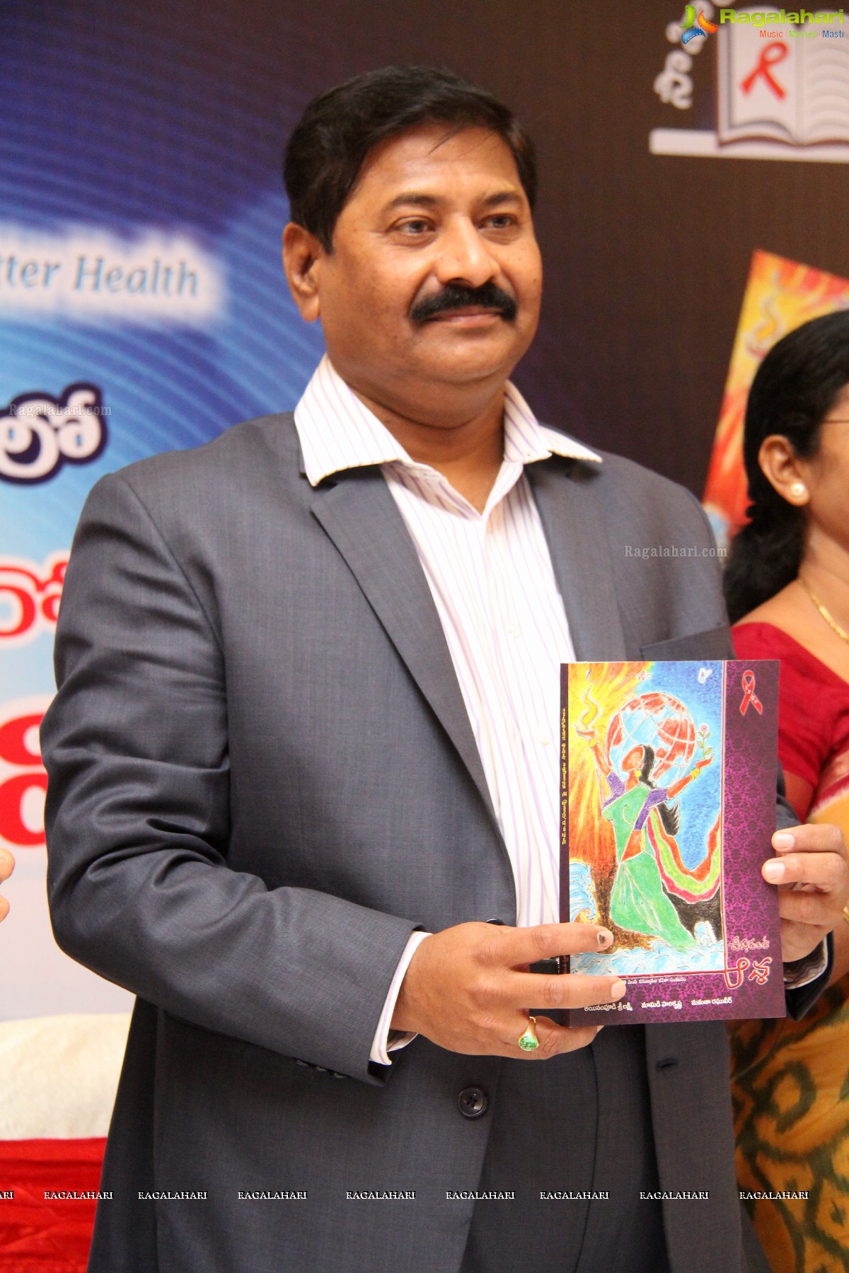 Amala launches 'Chigurantha Asha & Ashadeepam' Books at Hotel Moksha, Hyderabad