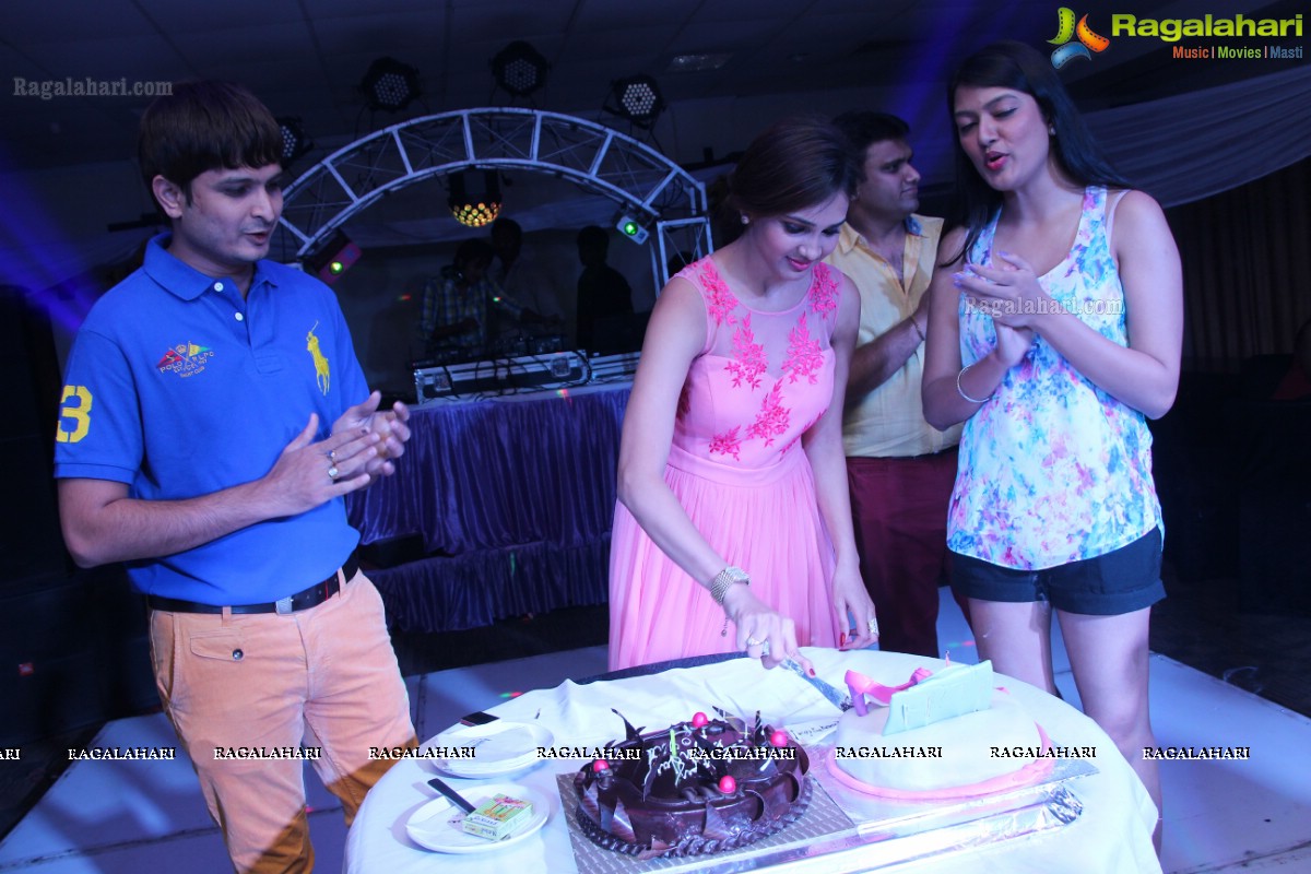 Koyal Chandak Birthday Bash 2014