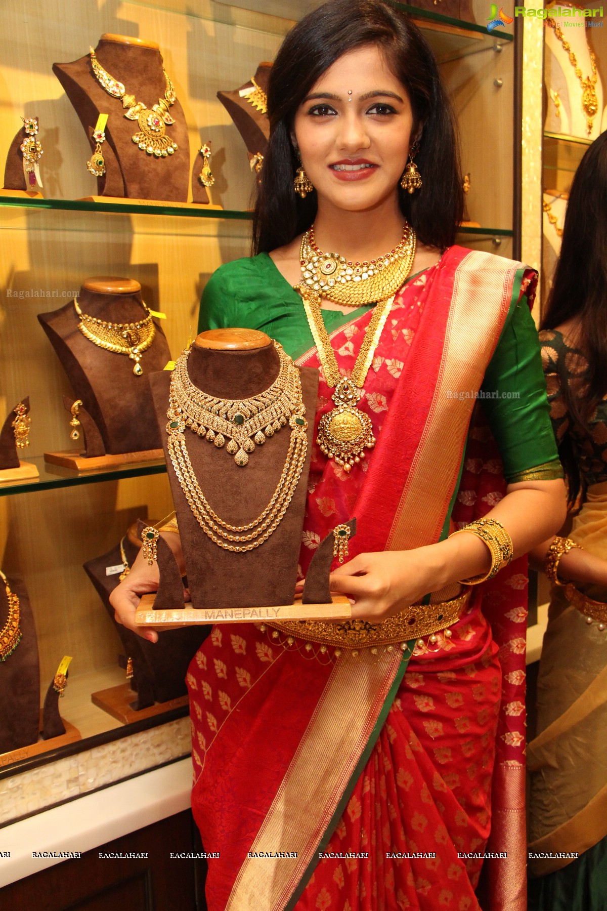 Akshaya Tritiya Collections 2014 at Manepally Jewellers, Hyderabad