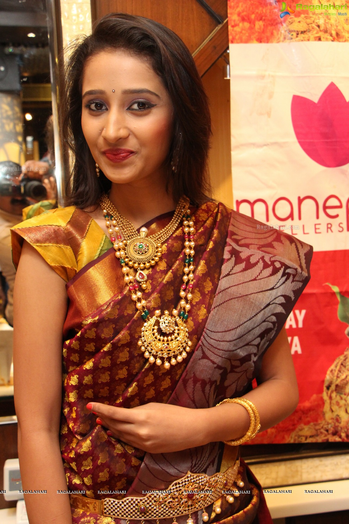 Akshaya Tritiya Collections 2014 at Manepally Jewellers, Hyderabad