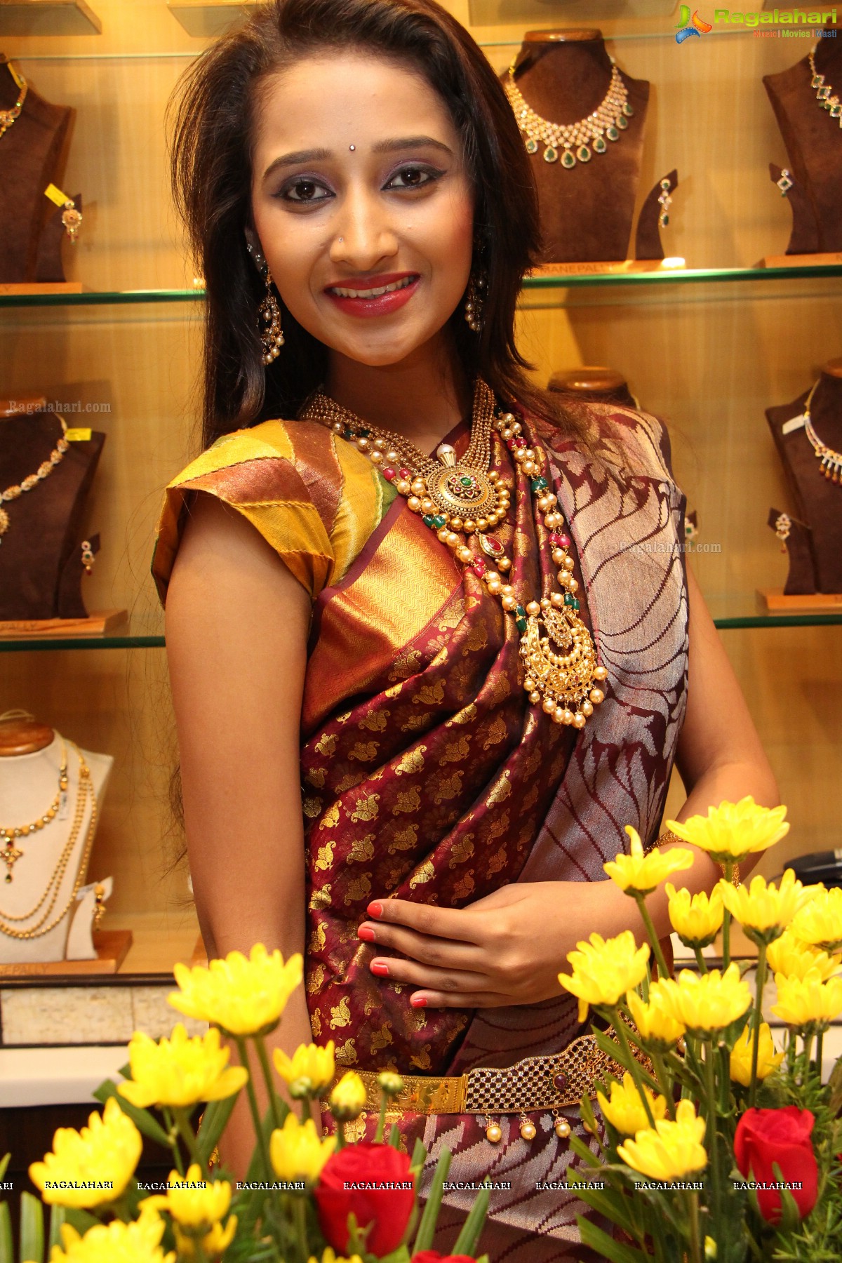 Akshaya Tritiya Collections 2014 at Manepally Jewellers, Hyderabad