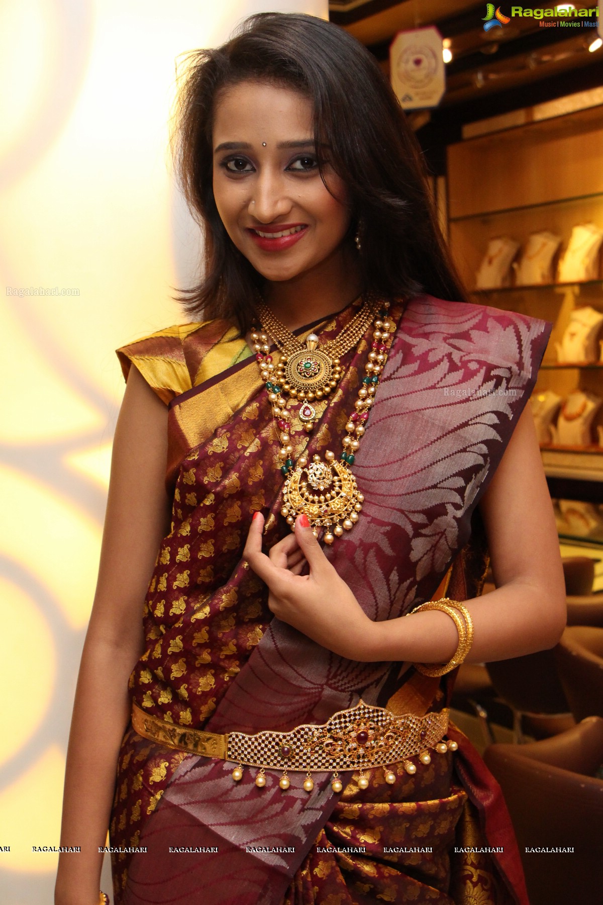 Akshaya Tritiya Collections 2014 at Manepally Jewellers, Hyderabad