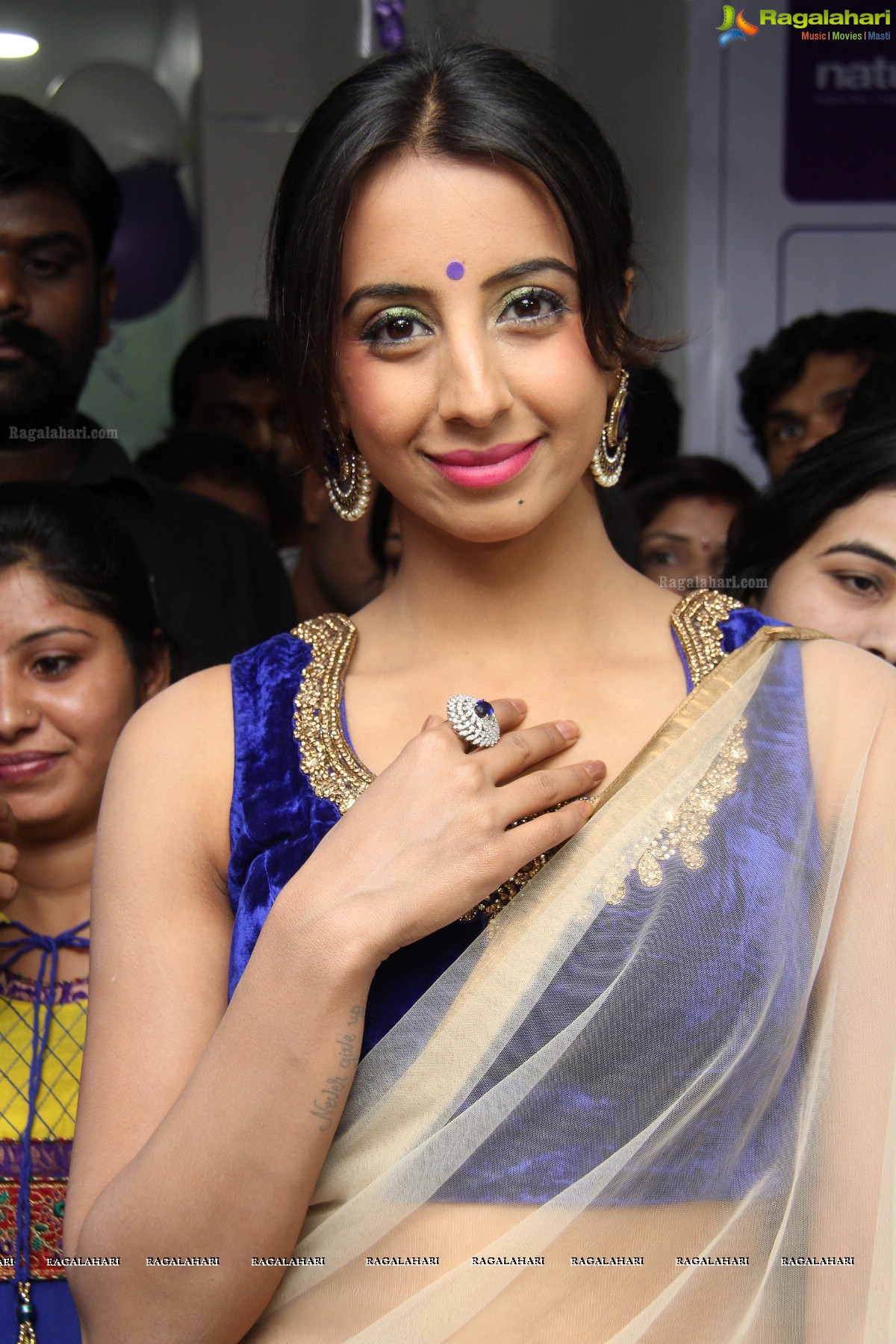 Sanjana Galrani inaugurates Naturals Family Salon at Kukatpally, Hyderabad