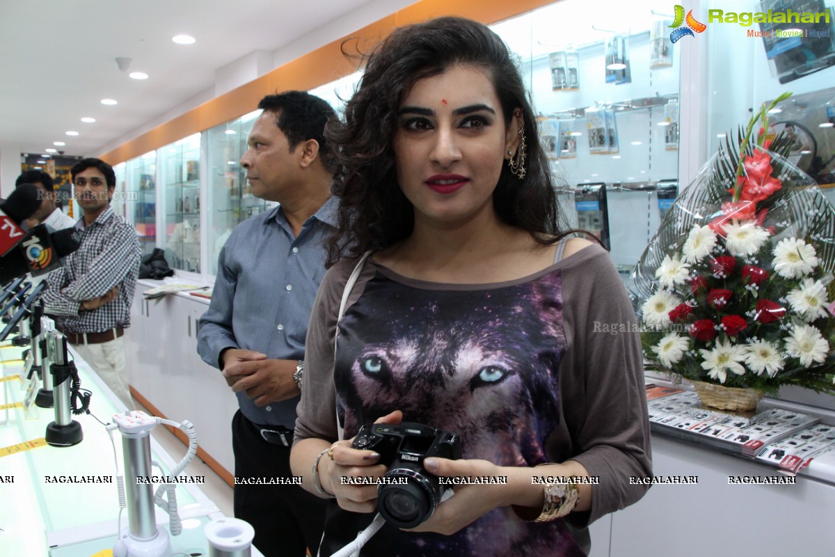 Archana Veda inaugurates Pai International Electronics Showroom, Hyderabad