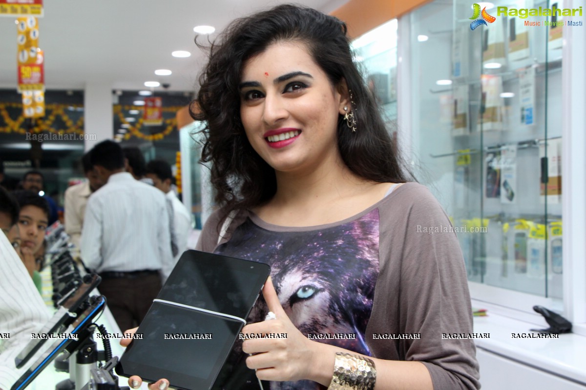 Archana Veda inaugurates Pai International Electronics Showroom, Hyderabad