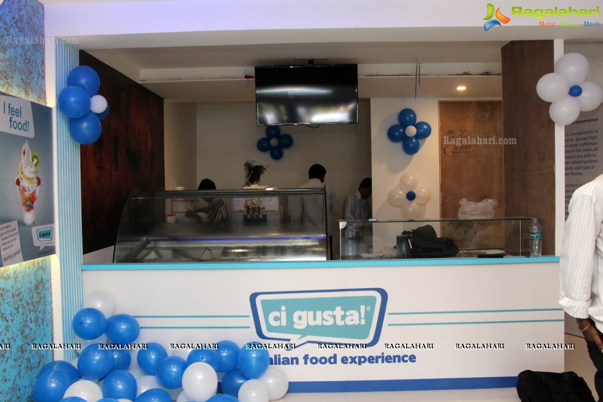 Poonam Kaur launches CI-Gusta Ice Cream Parlour, Hyderabad