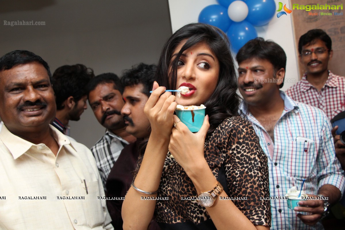 Poonam Kaur launches CI-Gusta Ice Cream Parlour, Hyderabad