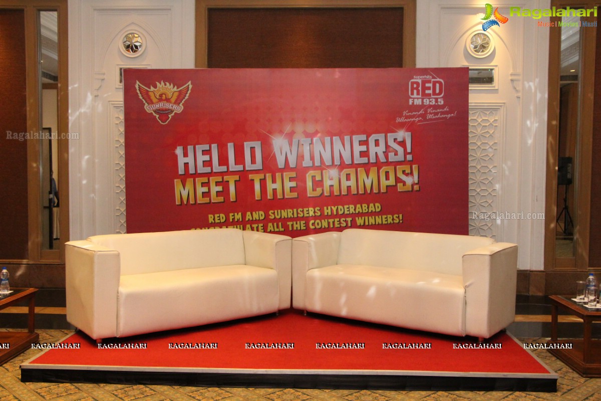 RED FM Contest Winners meets Hyderabad Sunrisers Team