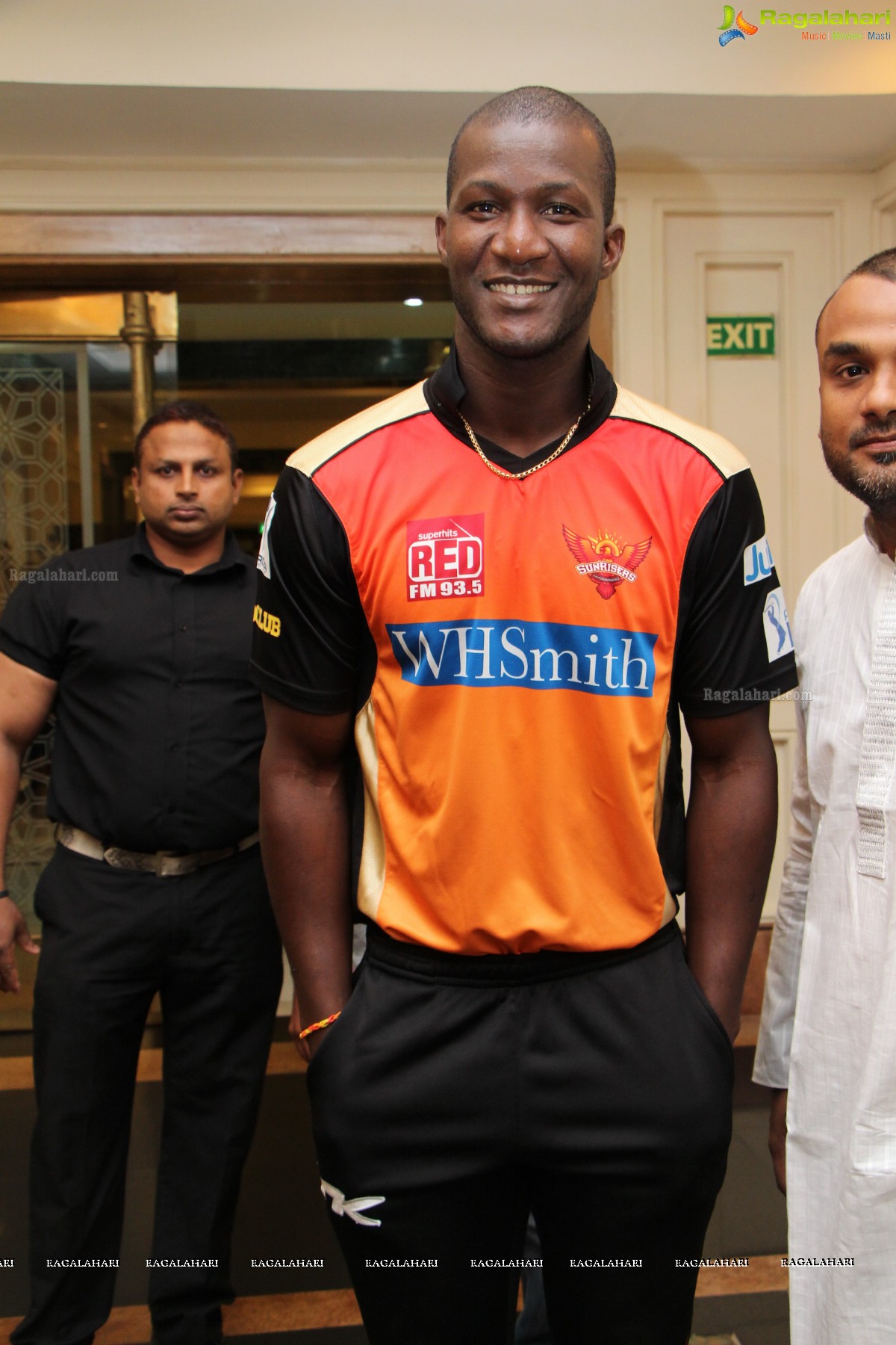 RED FM Contest Winners meets Hyderabad Sunrisers Team