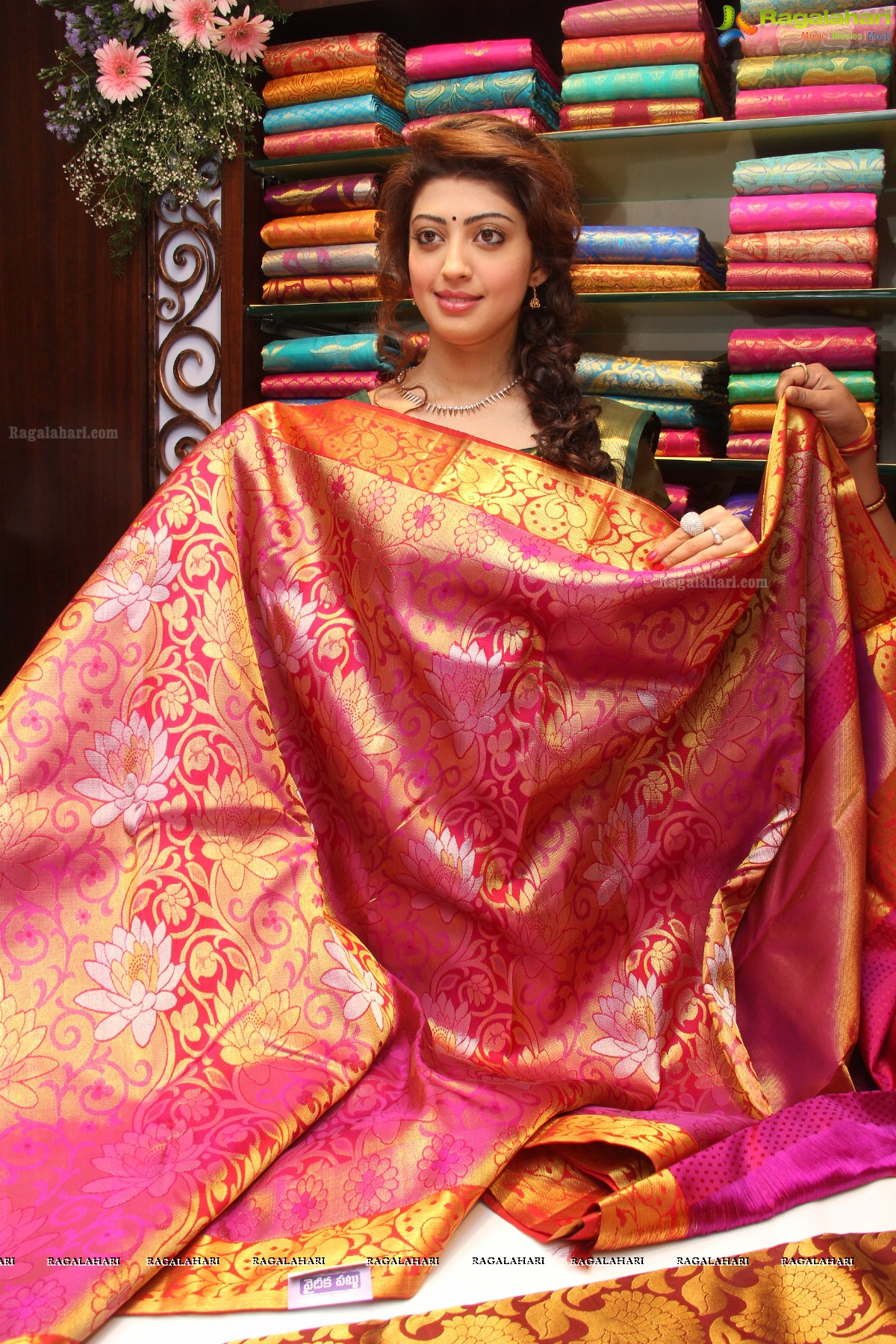 Pranitha launches RS Brothers at Mehdipatnam, Hyderabad