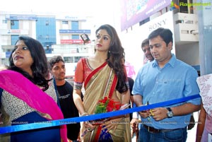 Shraddha Das Yes Mart Vizag