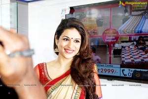 Shraddha Das Yes Mart Vizag