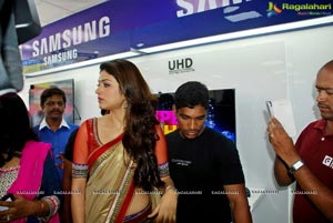 Shraddha Das Yes Mart Vizag