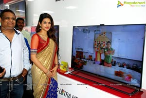 Shraddha Das Yes Mart Vizag