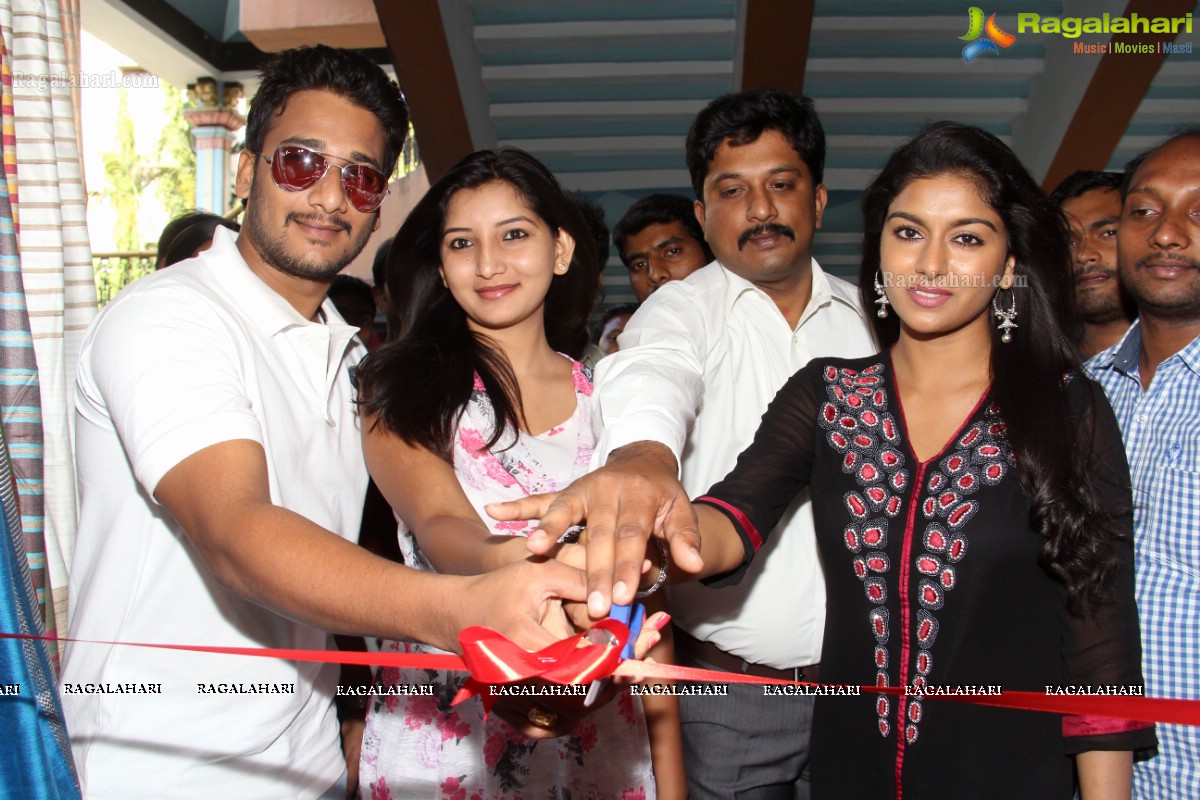 Silk India Expo 2014 Launch by Akshaya and Vinny