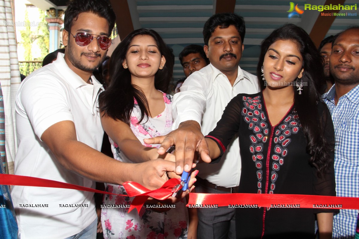 Silk India Expo 2014 Launch by Akshaya and Vinny