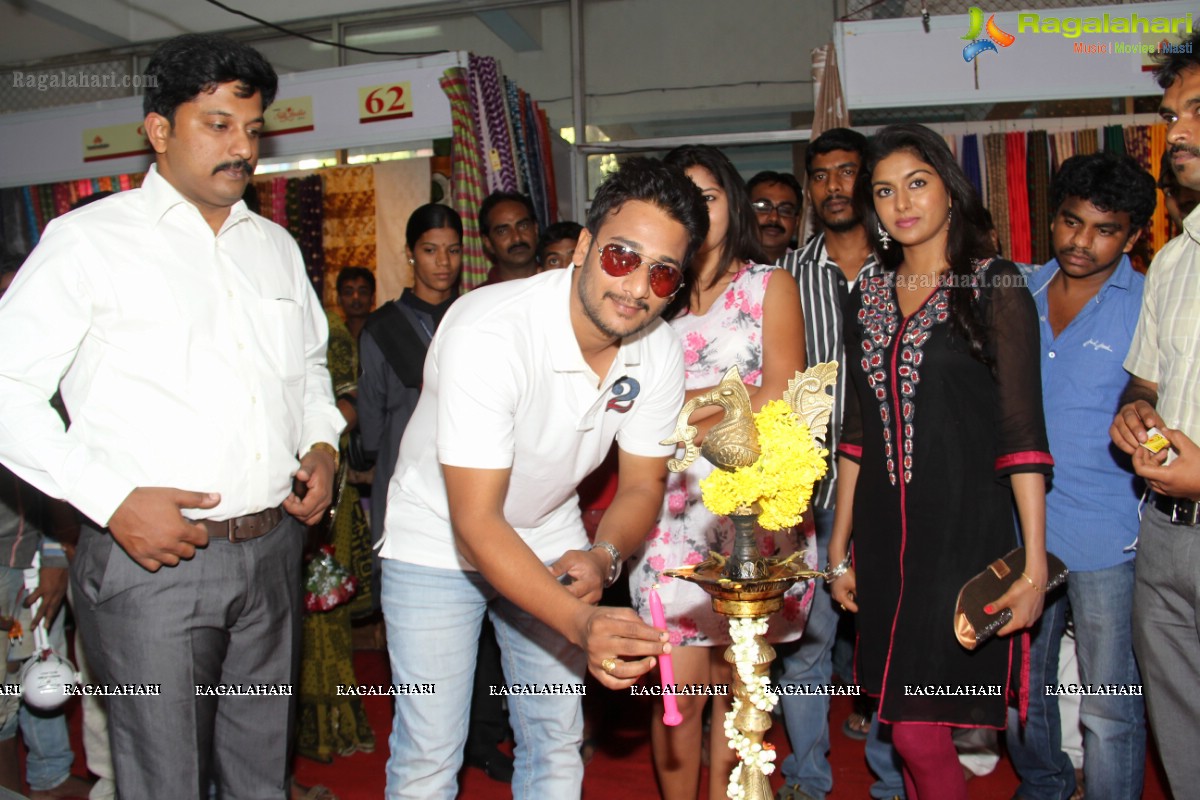 Silk India Expo 2014 Launch by Akshaya and Vinny