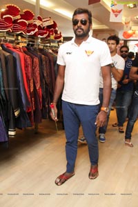 Sunrisers Team at Manyavar