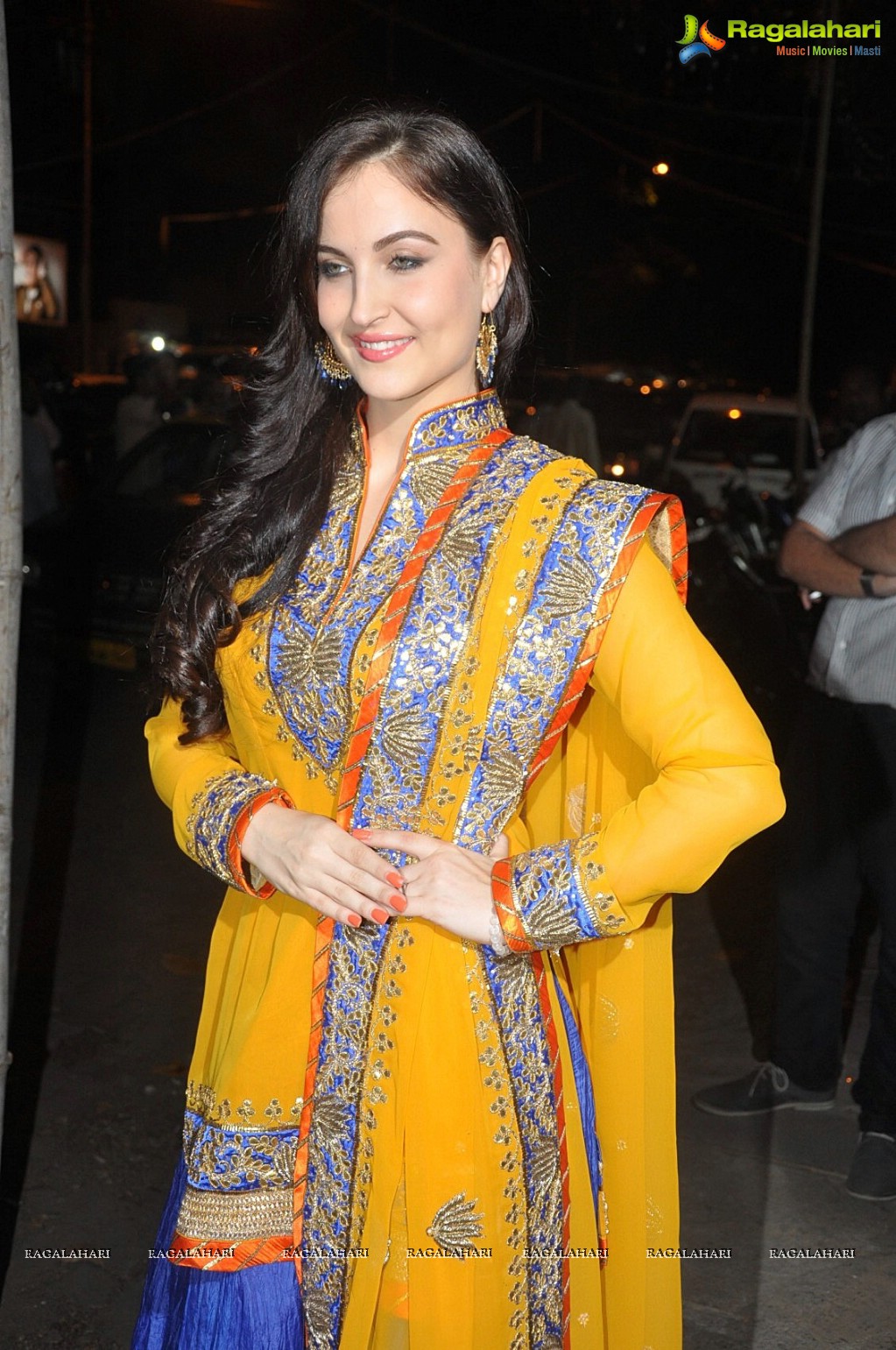 Grand Trunk Show Store Launch by Elli Avram and Madhur Bhandarkar, Mumbai