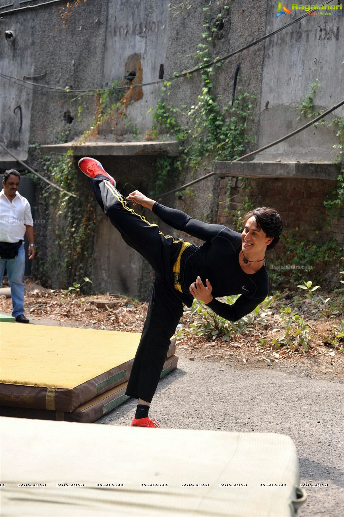 Tiger Shroff Live Action Stunts