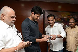 Mahesh Babu Family Lunch