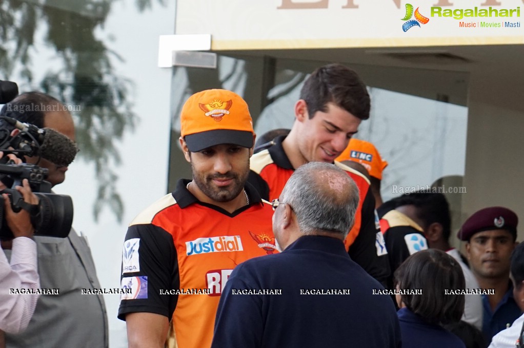 IPL Sunrisers team members launch 'Hearing Impaired Girl Child Project' initiated by Apollo Hospitals & SAHI!