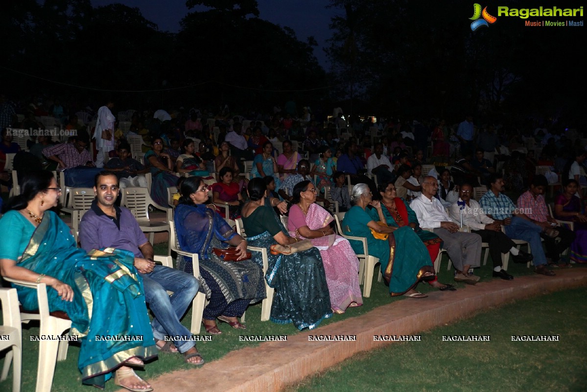 Feet on Earth Dance Studio: Kuchipudi Dance Performance by Pujitha Krishna Jyothi