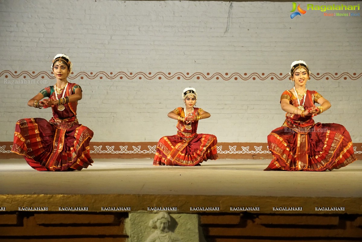 Feet on Earth Dance Studio: Kuchipudi Dance Performance by Pujitha Krishna Jyothi