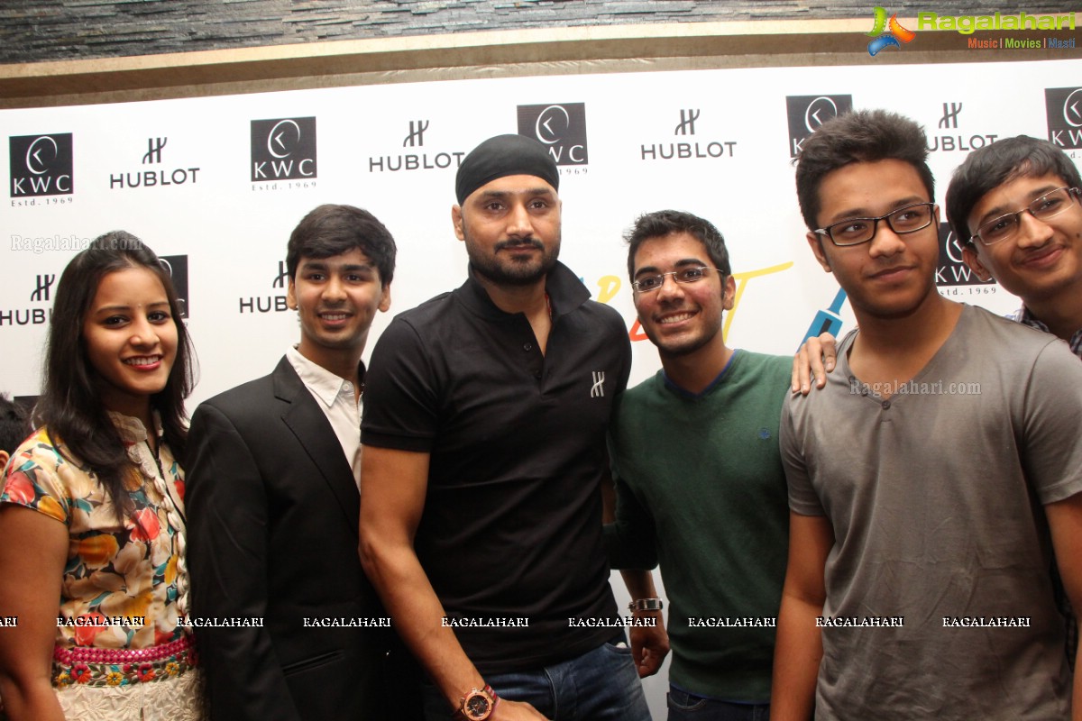 Launch of 'Hublot' at Kamal Watch Co. by Harbhajan Singh